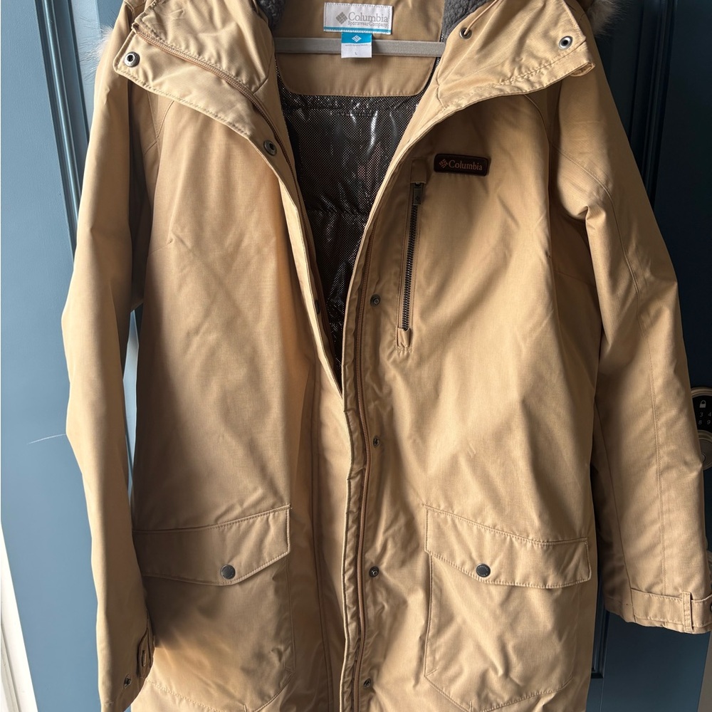 Columbia Beige and Gray Jacket